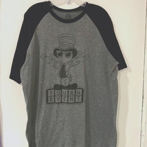 Tourn Event unisex t-shirt  size L